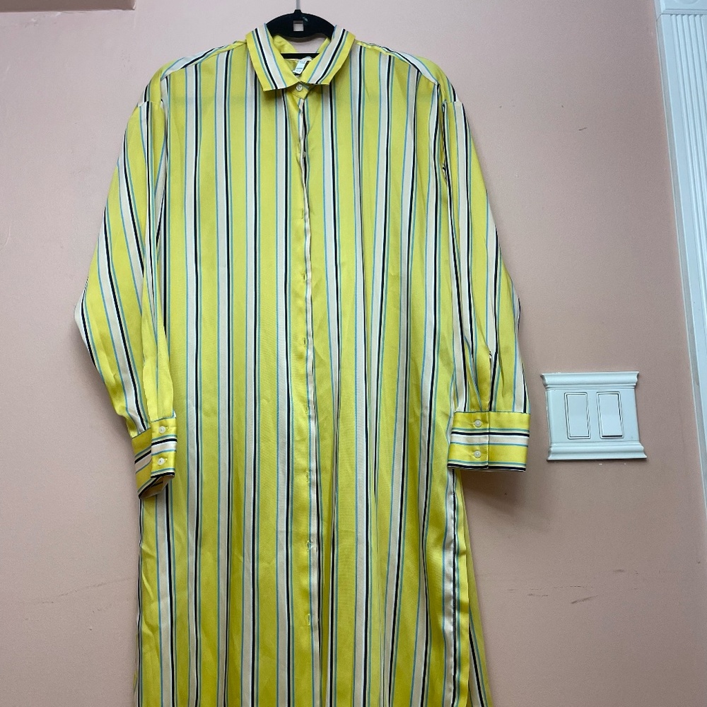 Yellow collard neck dress